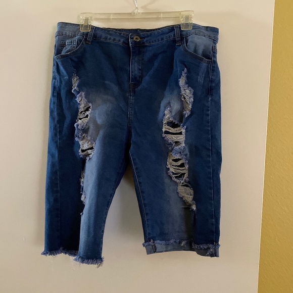 Shorts - Picture 1 of 1